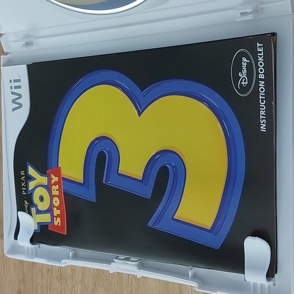 Toy Story 3  Wii Game - Picture 4 of 4